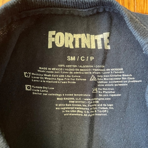 Fortnite Graphic T-shirt Navy Blue Cotton Men’s Small - Picture 9 of 9